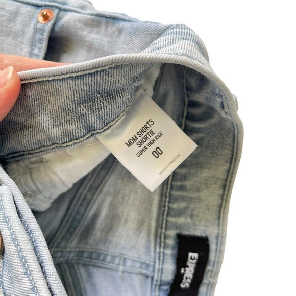 Express Light Wash Denim Mom Shorts Shortie Super High Rise 00 - Picture 3 of 4